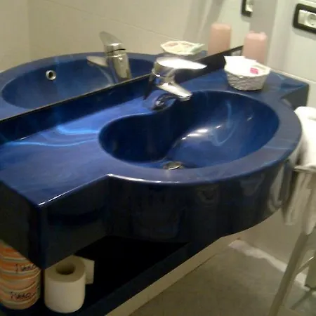 Rossella Hotel 2*