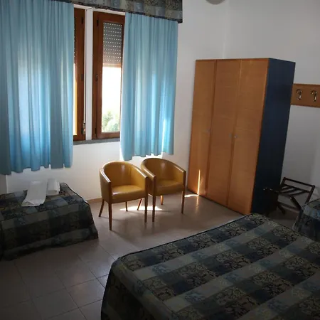 Hotel Rossella 2*